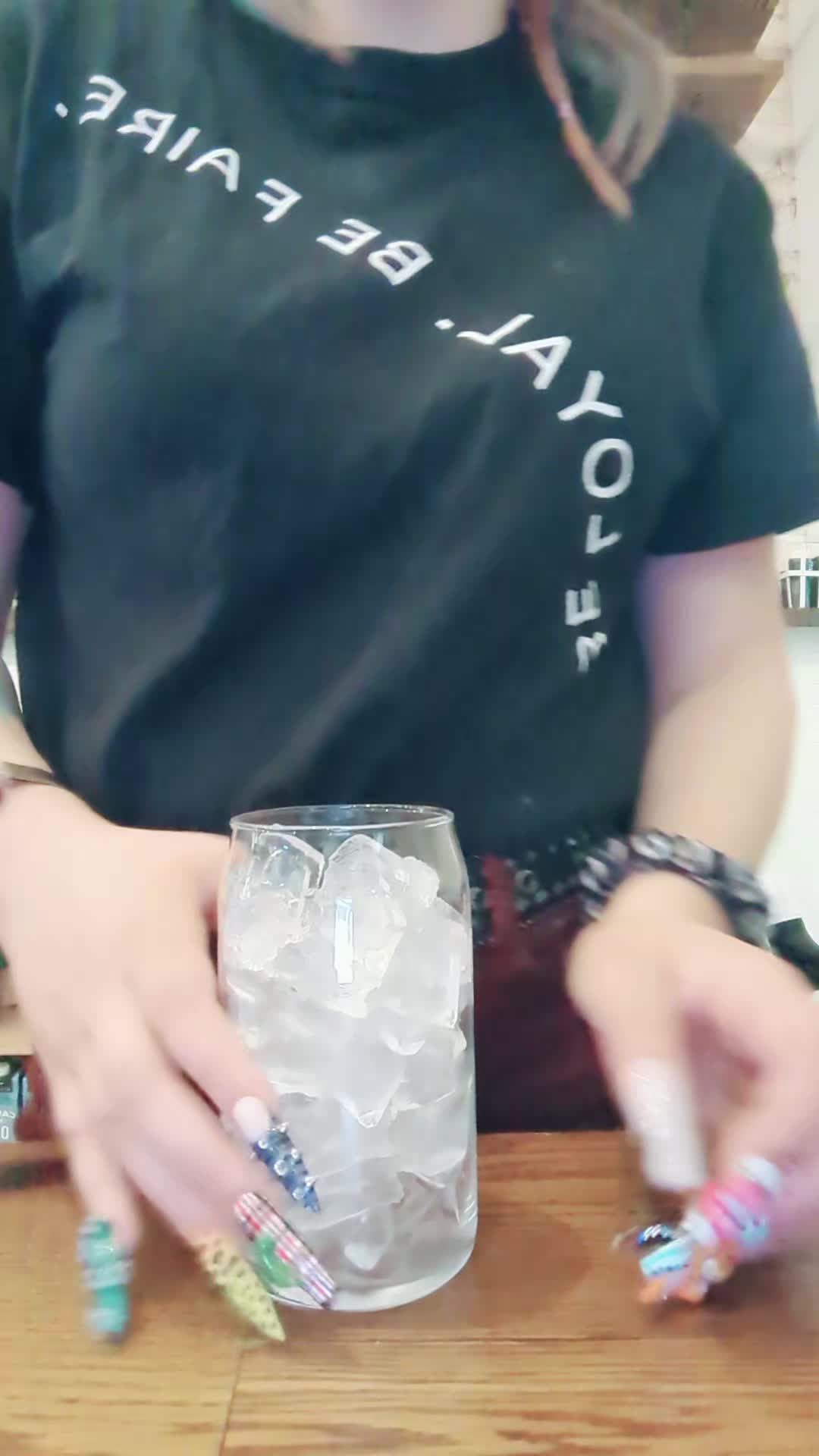 @bitchsesame