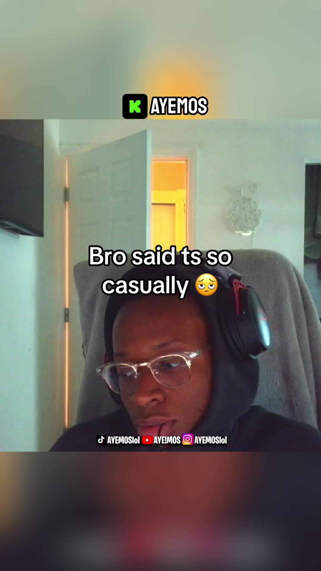 @AYE!MOS
