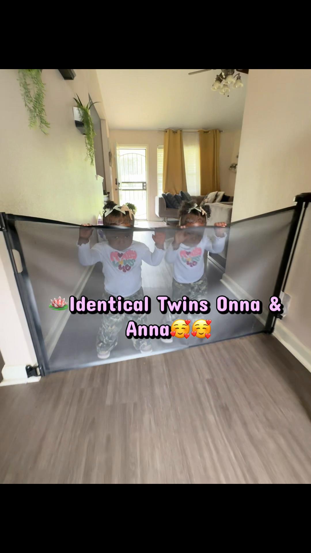 @twintasticpartyofsix