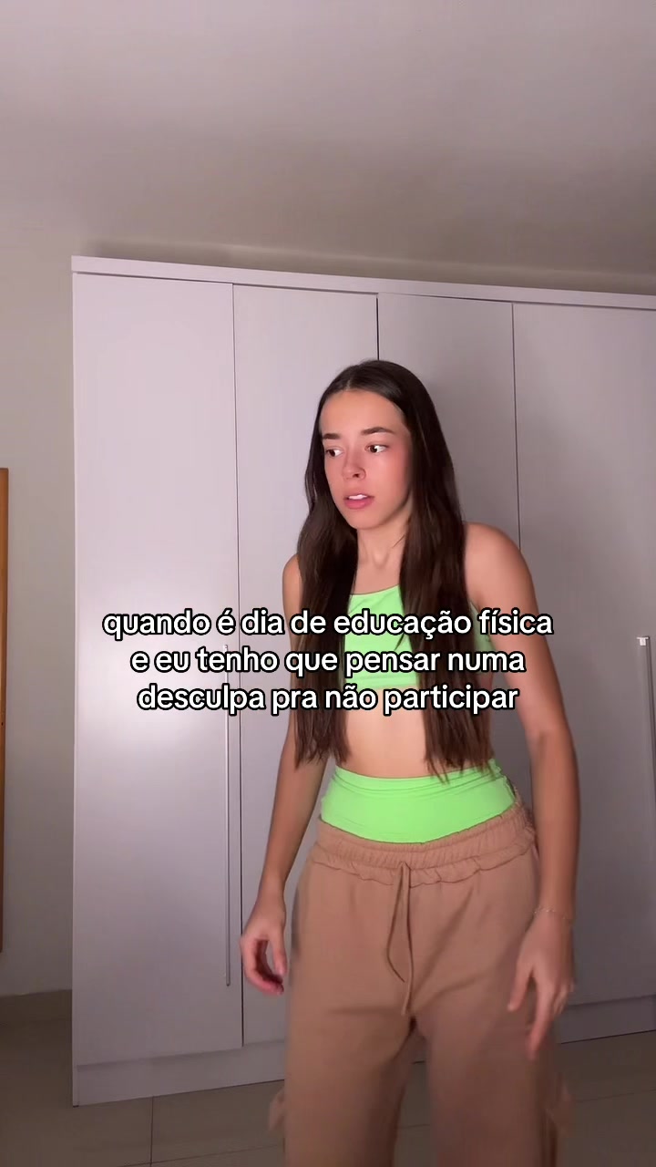 @Julia Andrade