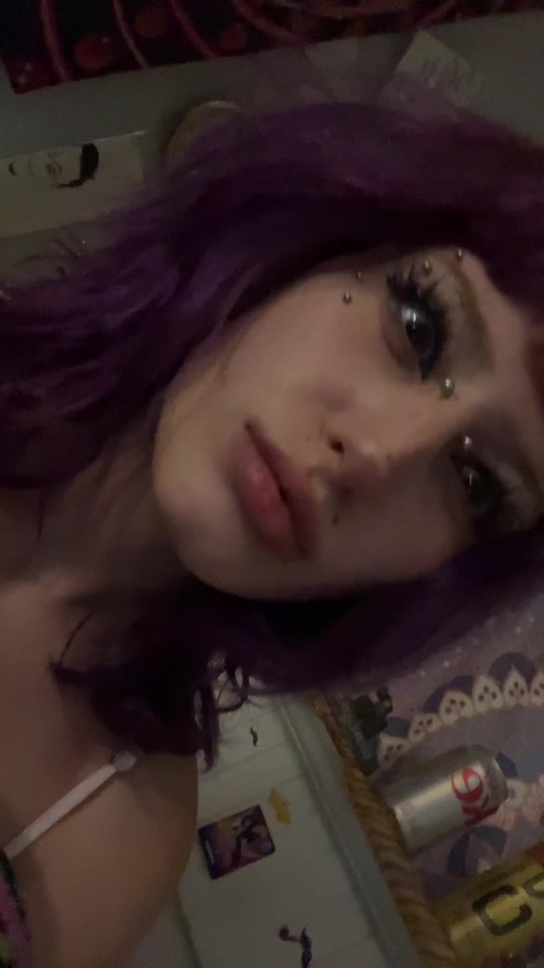 @delilah 🐝💛
