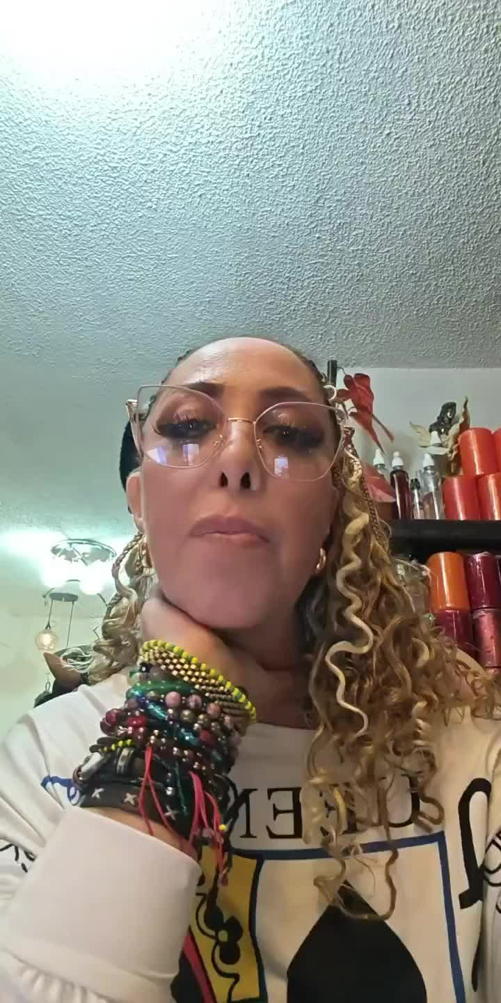 @MaryCarmen La G&uuml;era Oficial