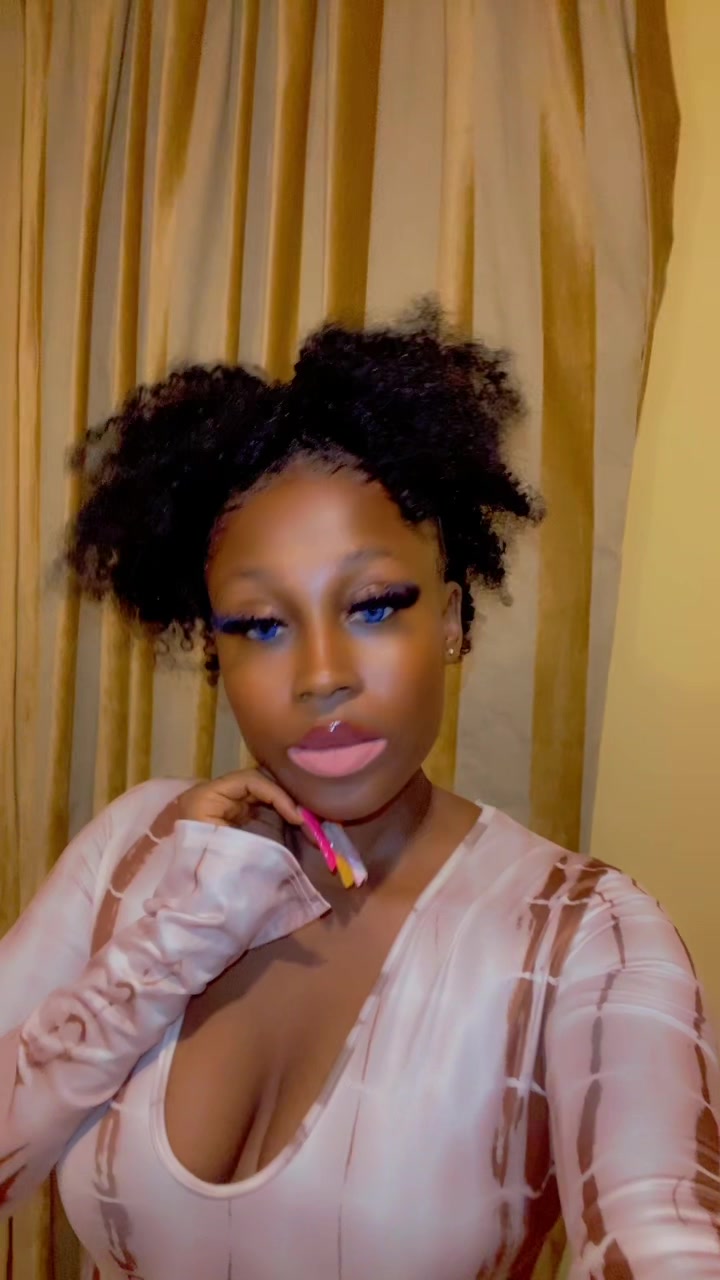 @simply tina 🇳🇬