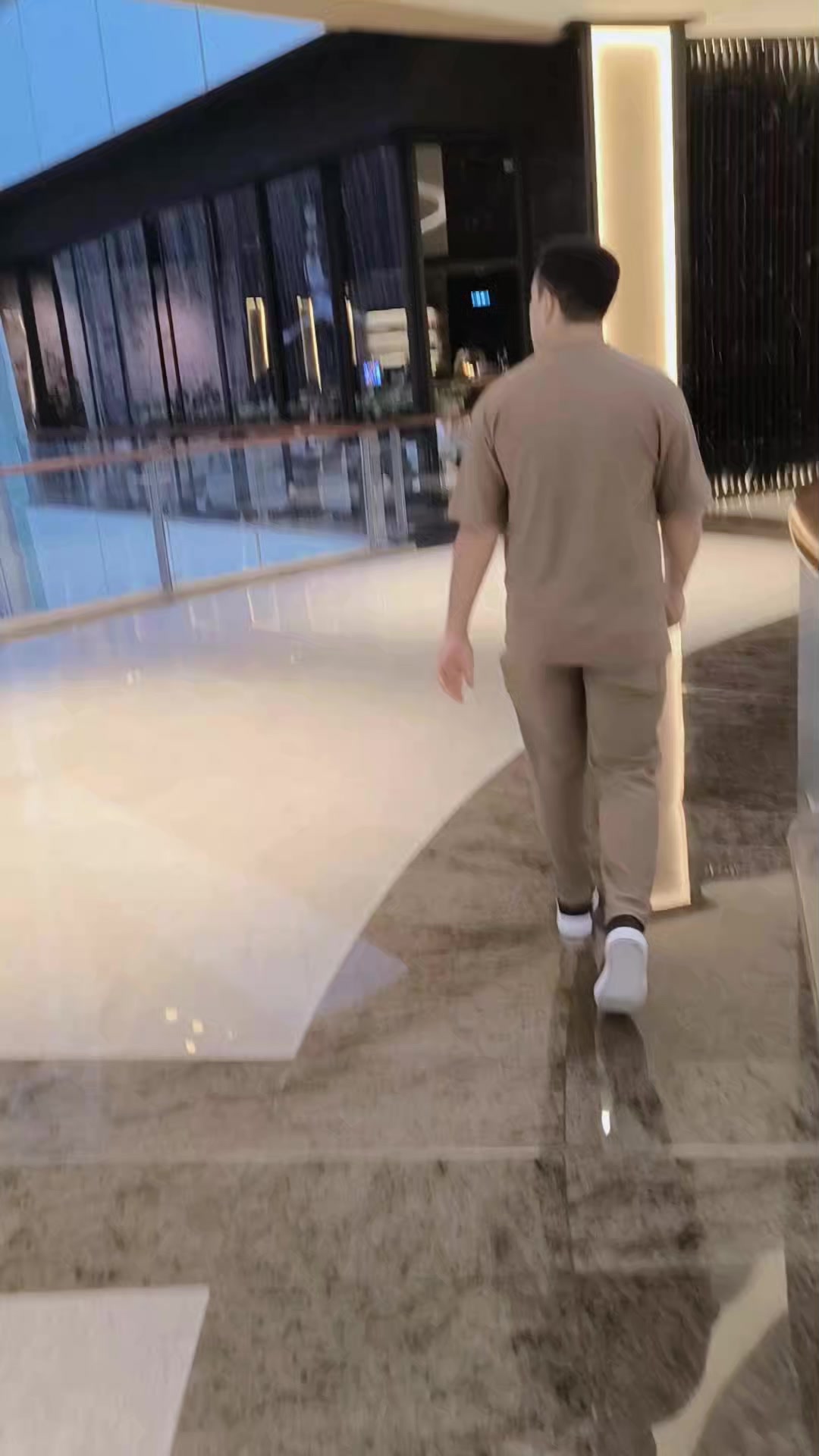 @faizanbangash🇦🇪🇵🇰❤️✌🏻