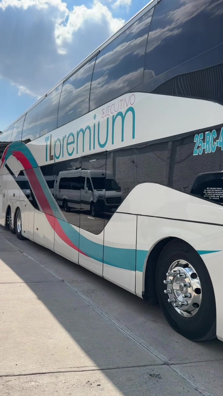@TLpremium Buses