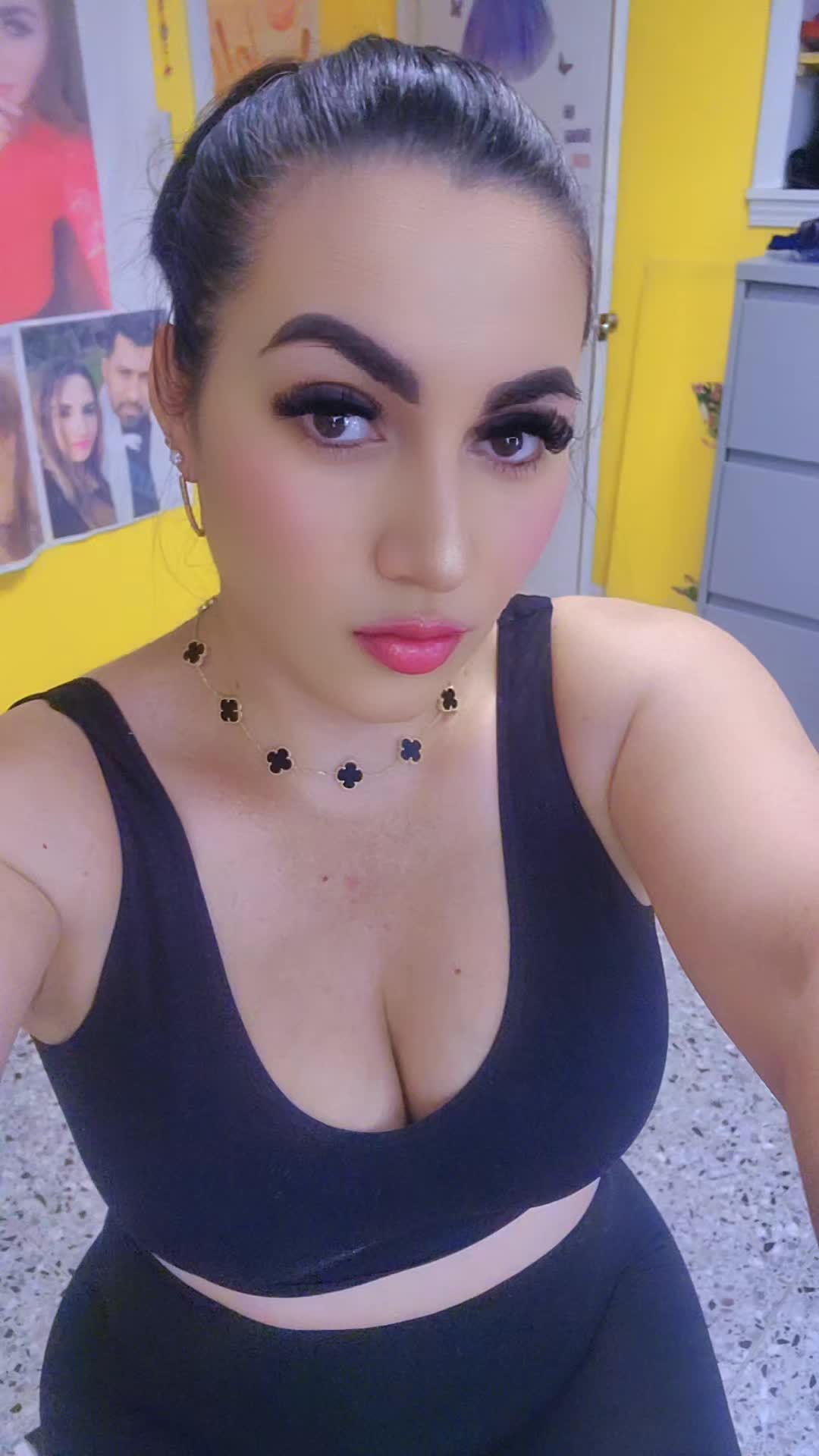 @anita valle