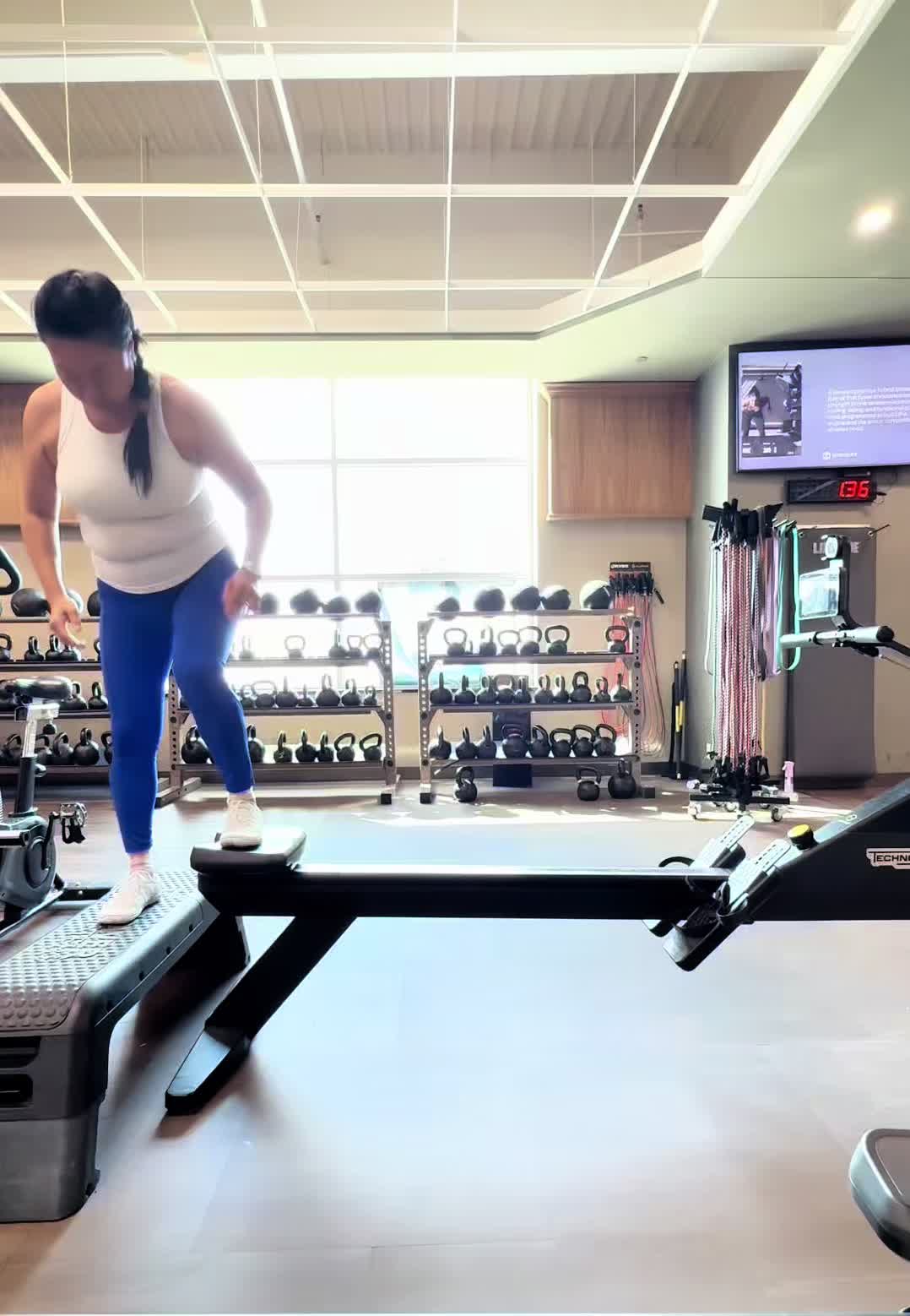 @fitnwellusa