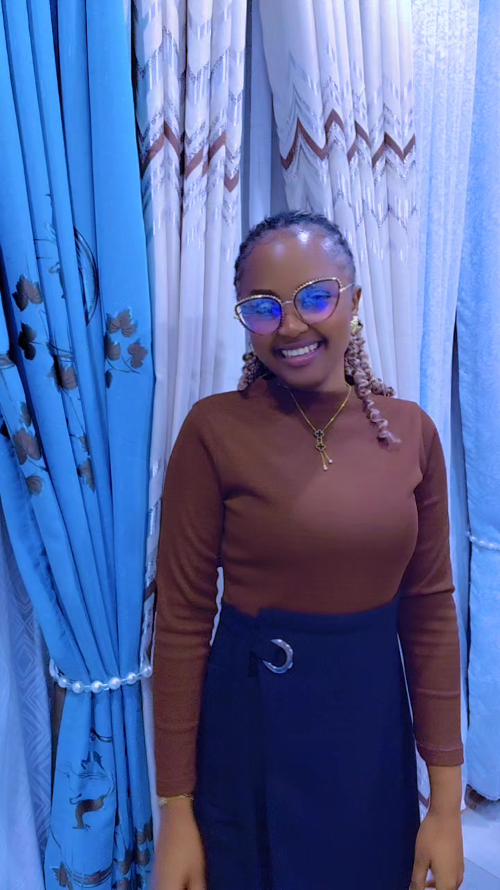 @Miss_waithera,🌹