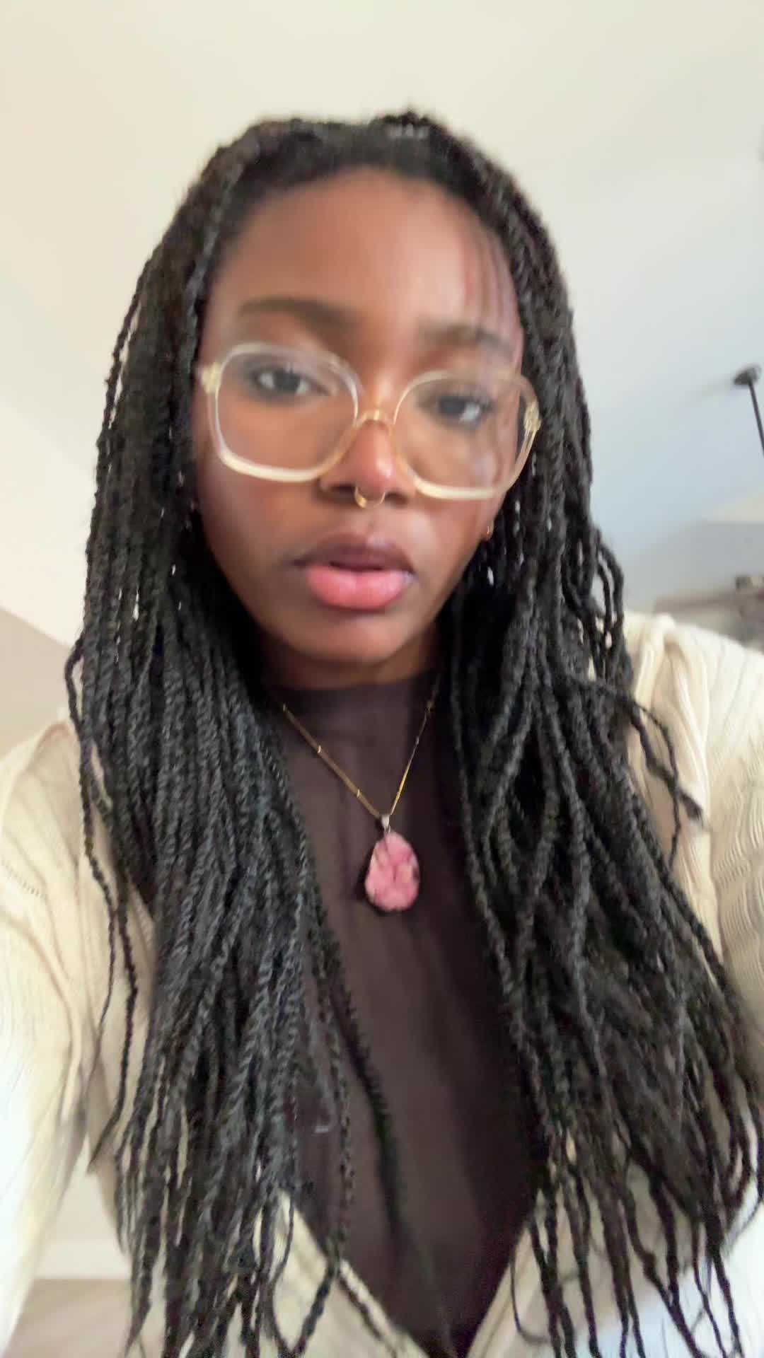 @xo.c8milla