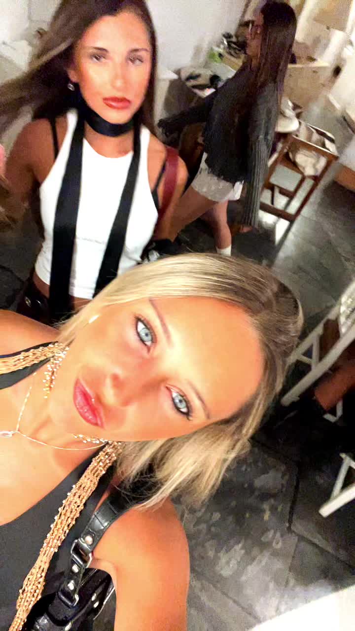 @vickyrinaldii