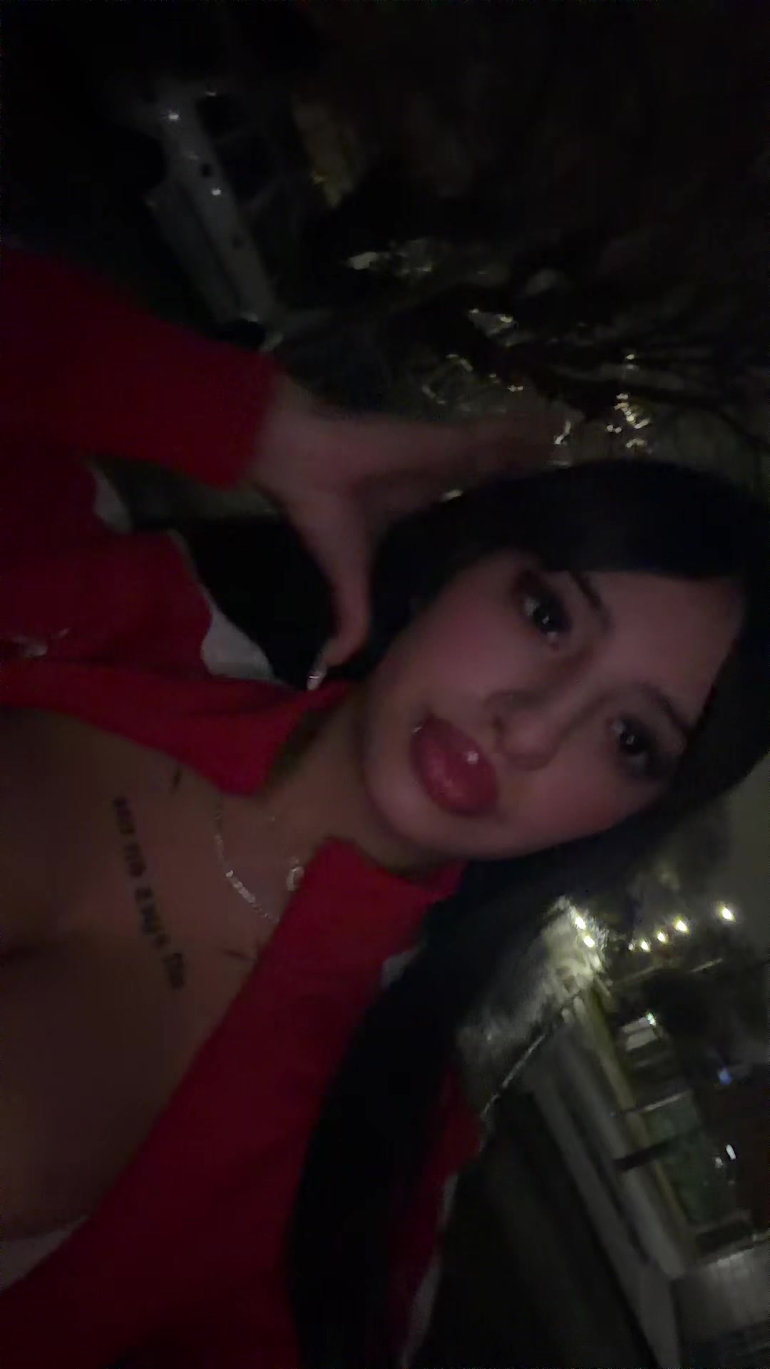 @Anaahii1