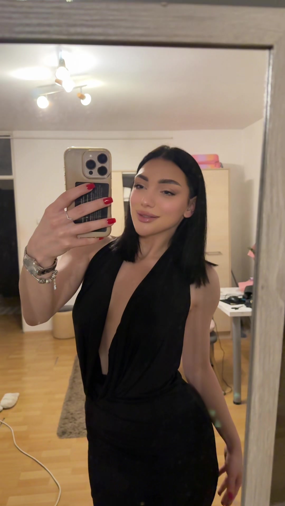 @AÐ