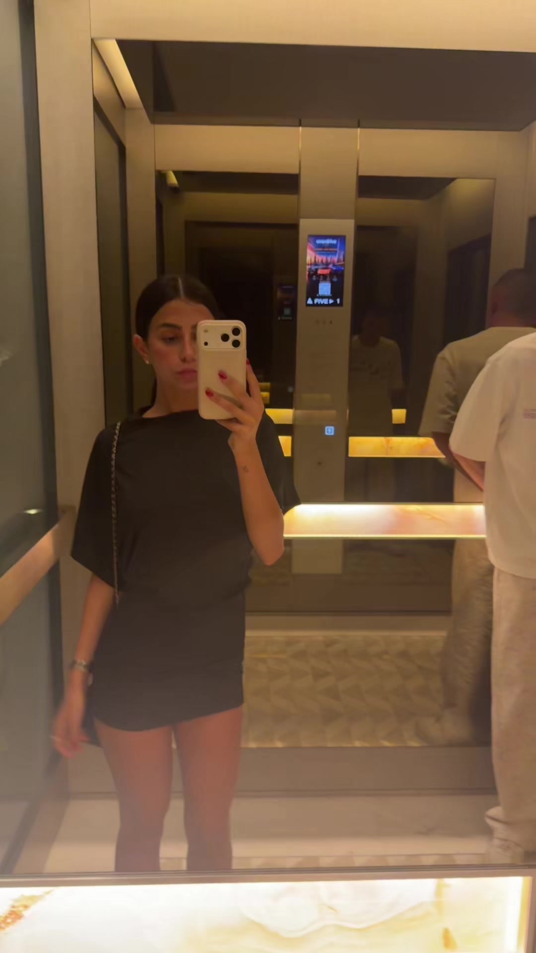 @liacohav