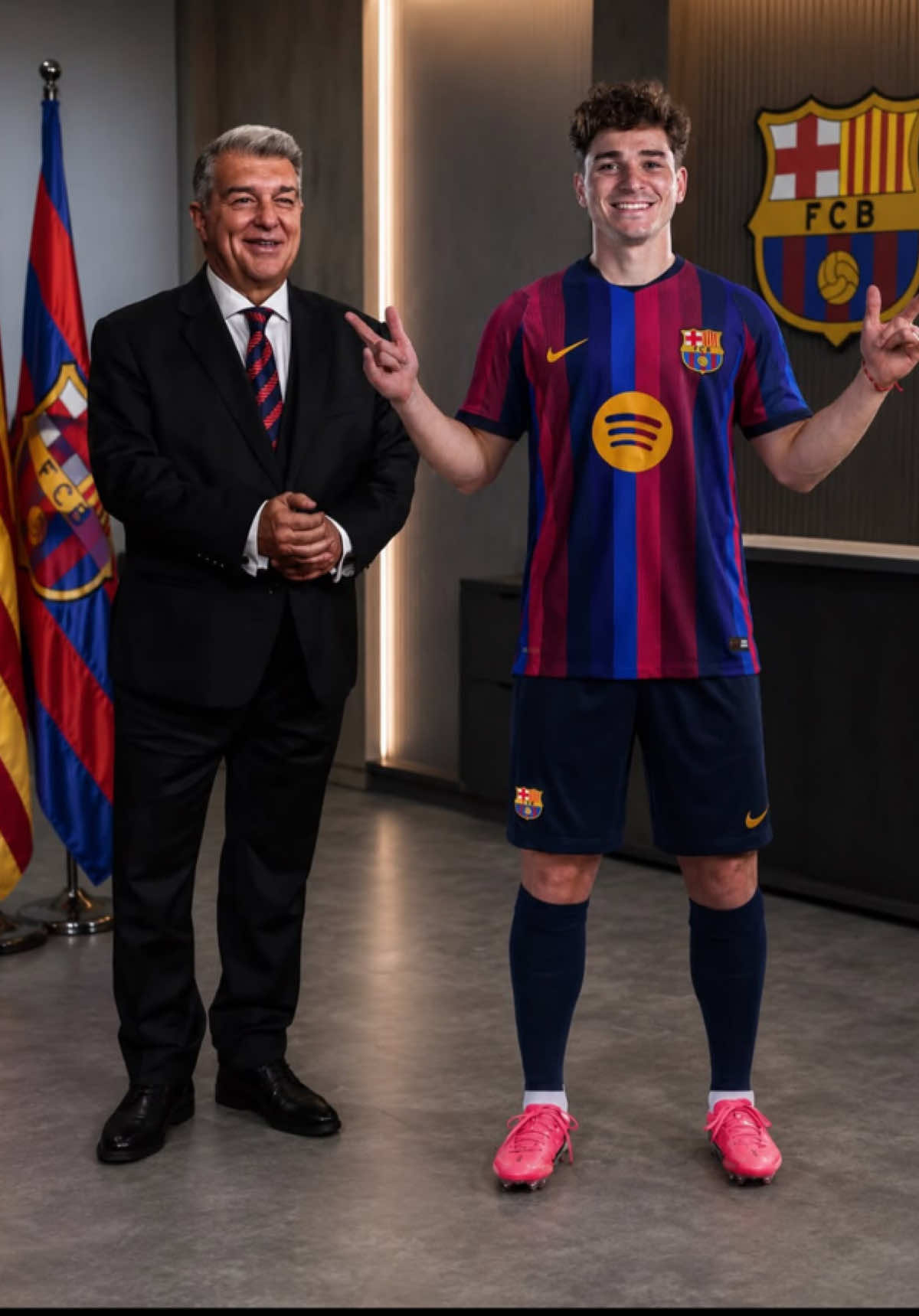 @FOOTBALL NEWS💣