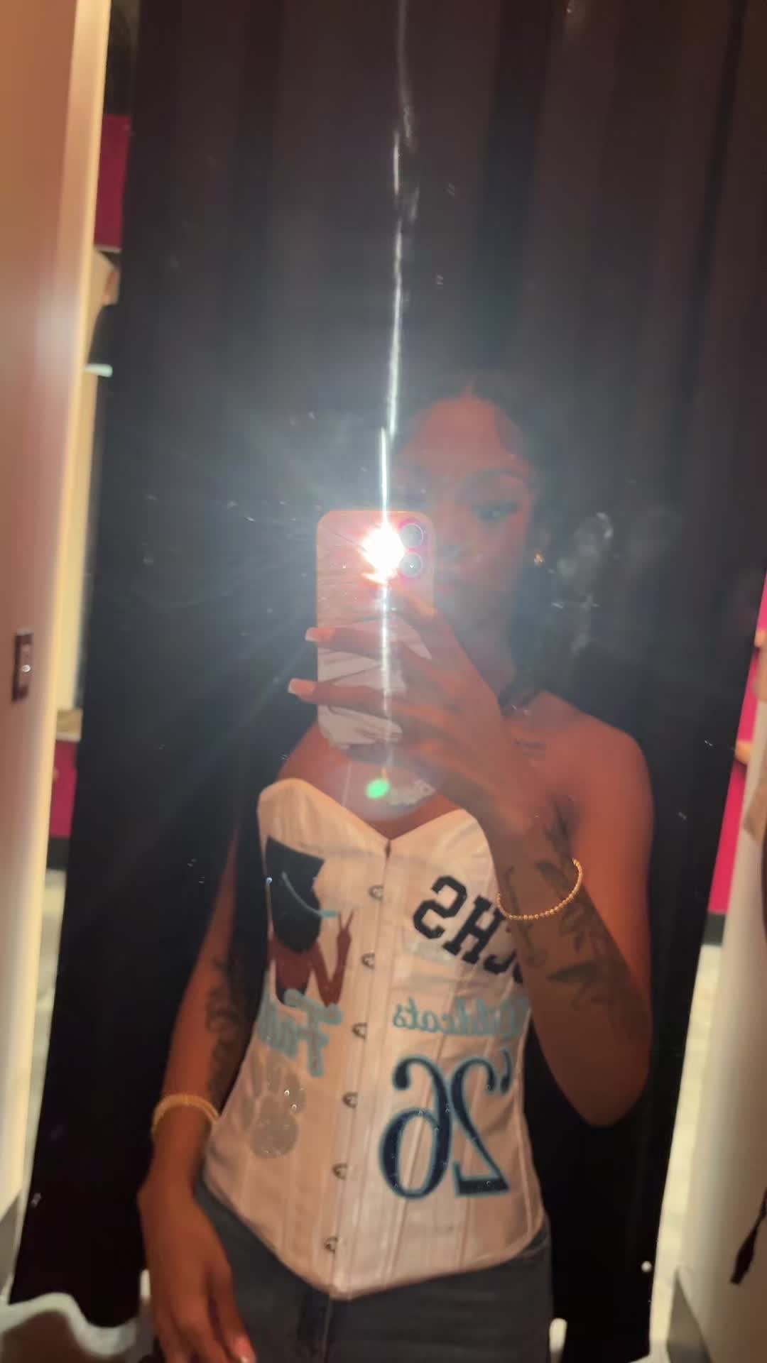 @• fayfay 💕