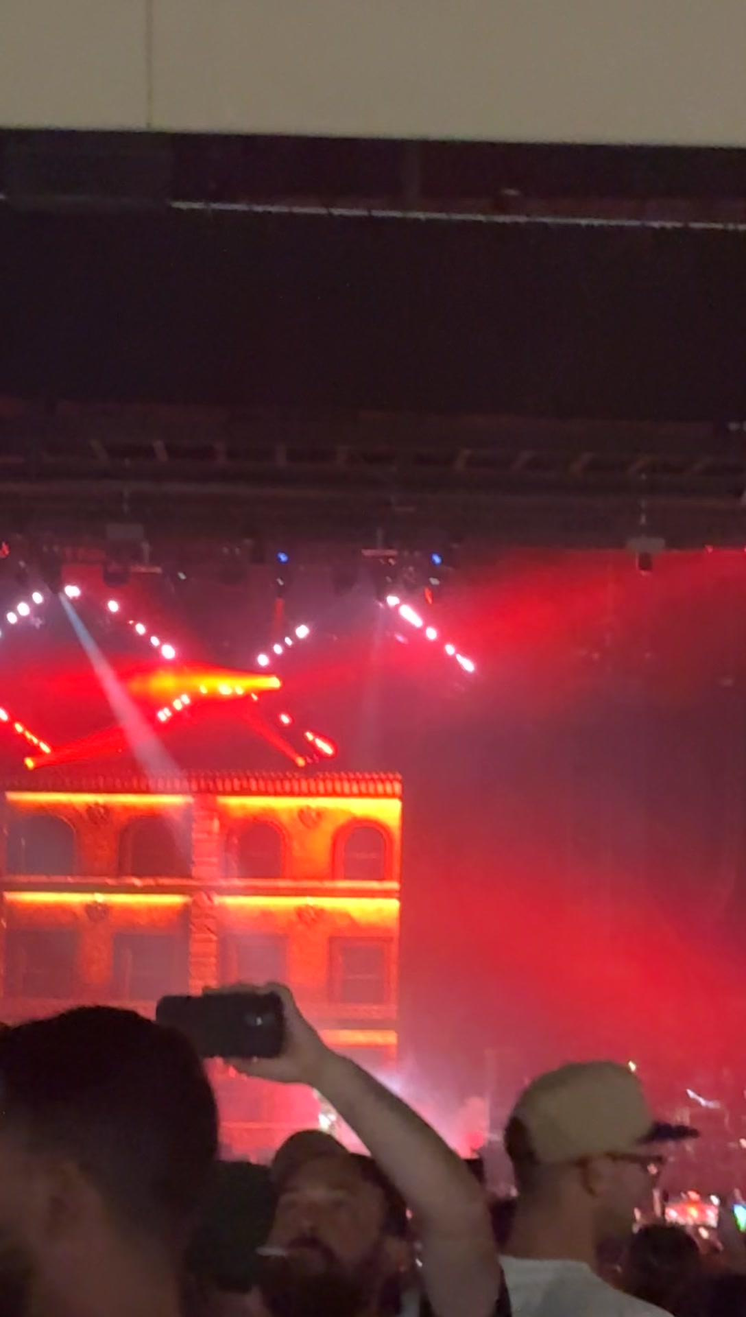@concert.girl.bri
