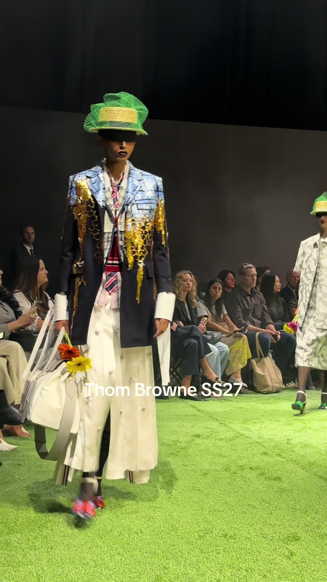 @fashionrailway