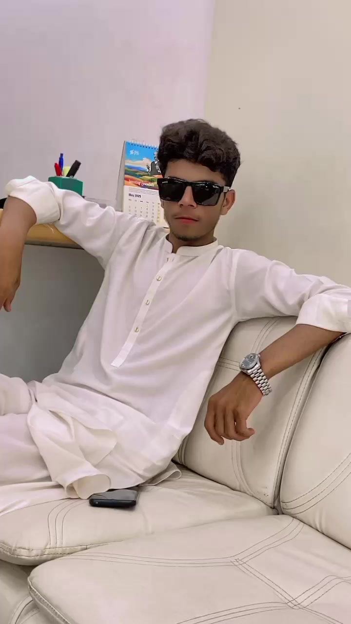 @Raees Amir SK 😎🔥