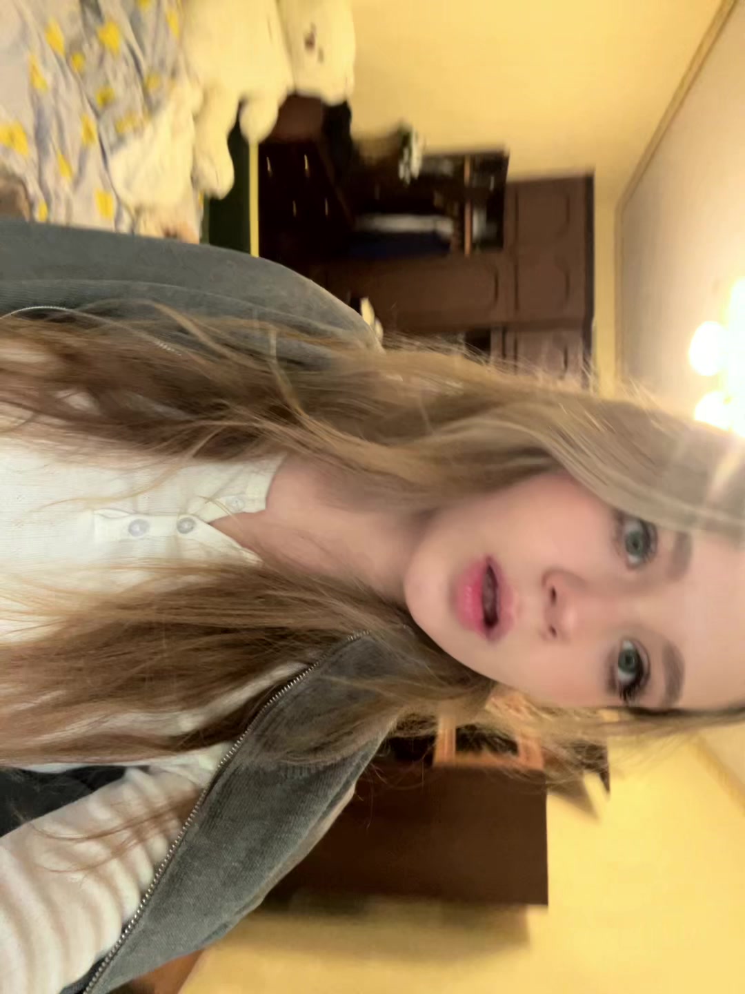 @_.holy.molly._