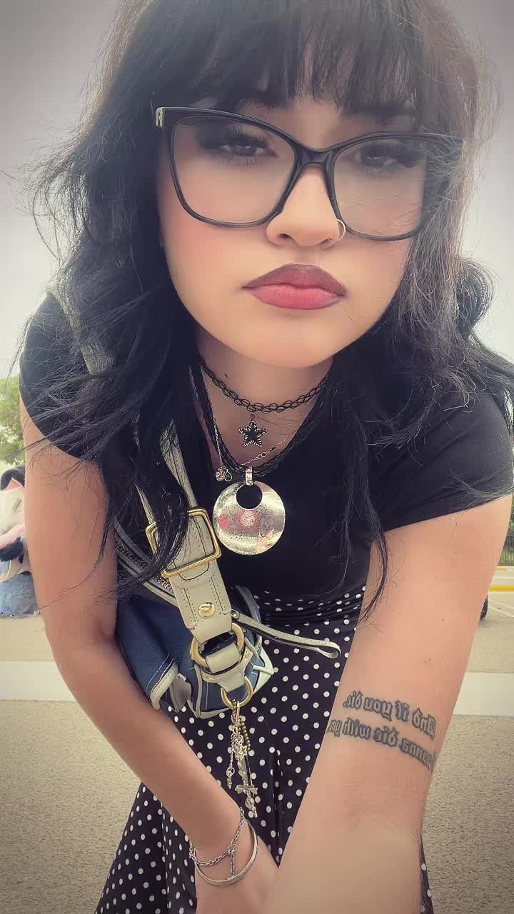 @V ˙ ✩°˖🎱⋆。˚꩜