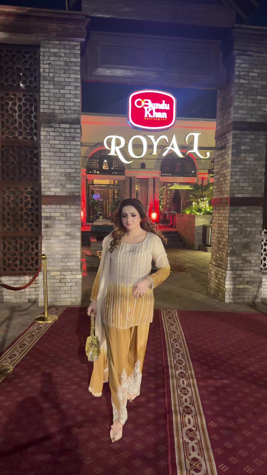 @پروشہ شاہ