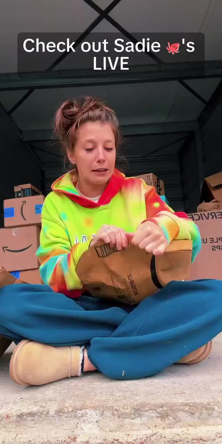@lauragrassi727🐙 🖤💚💙