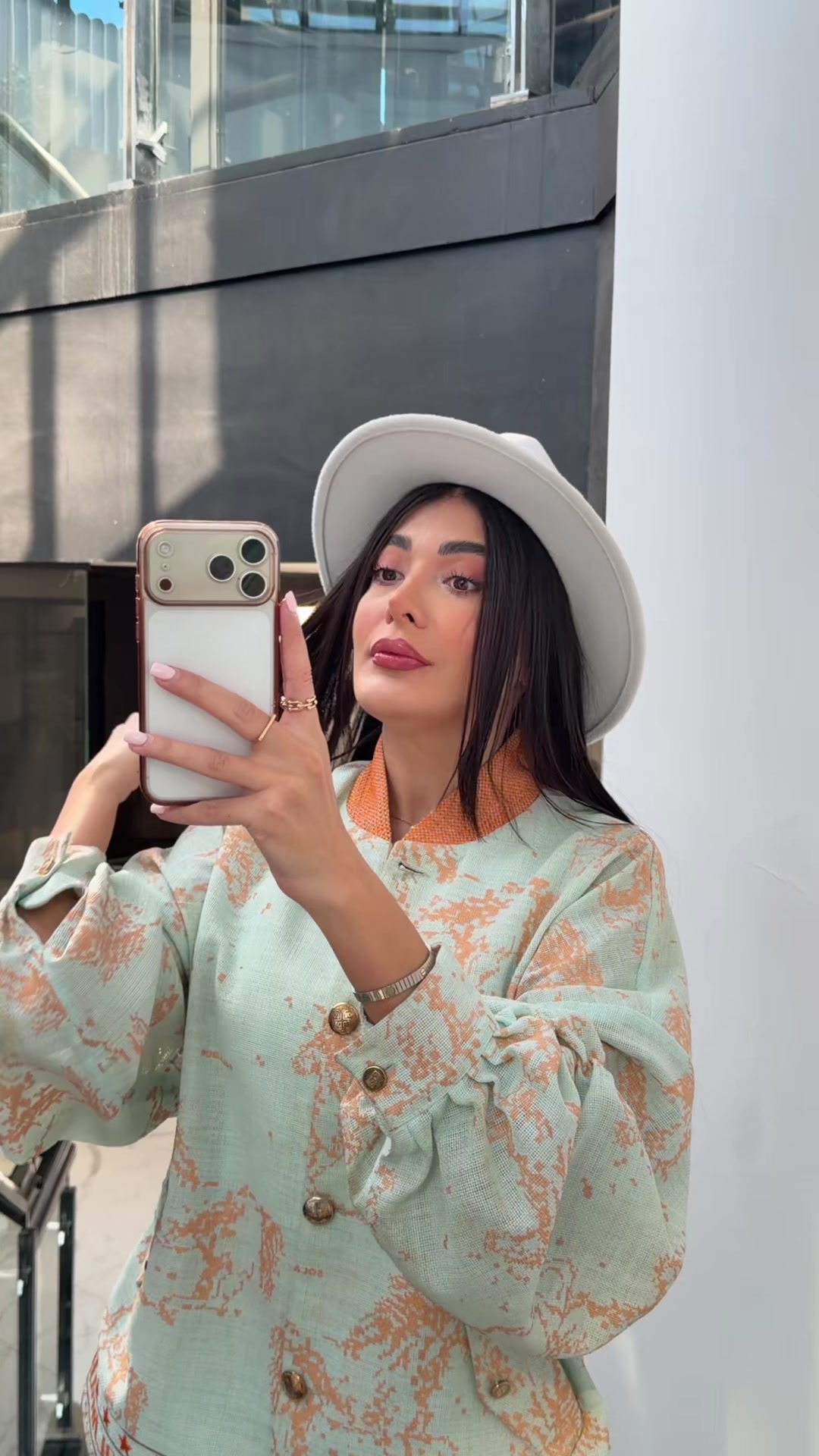 @Mahla Hosseini190