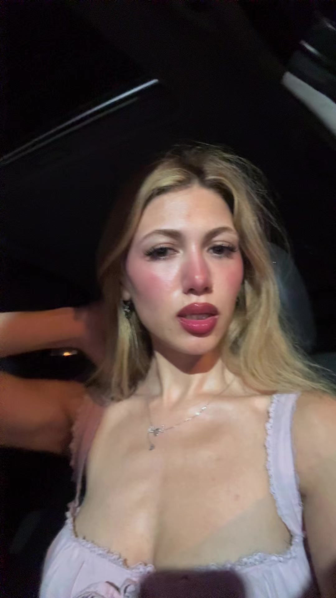 @ezgiakyll