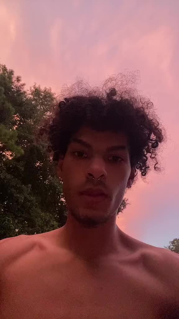 @:3