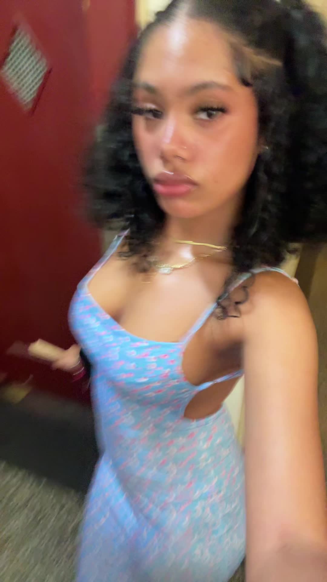 @nicoleee<3