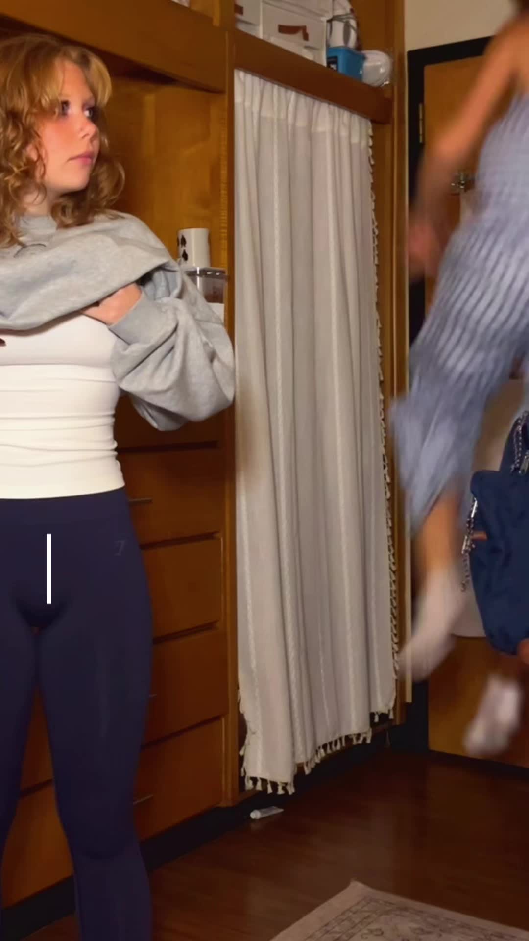 @ella nielsen