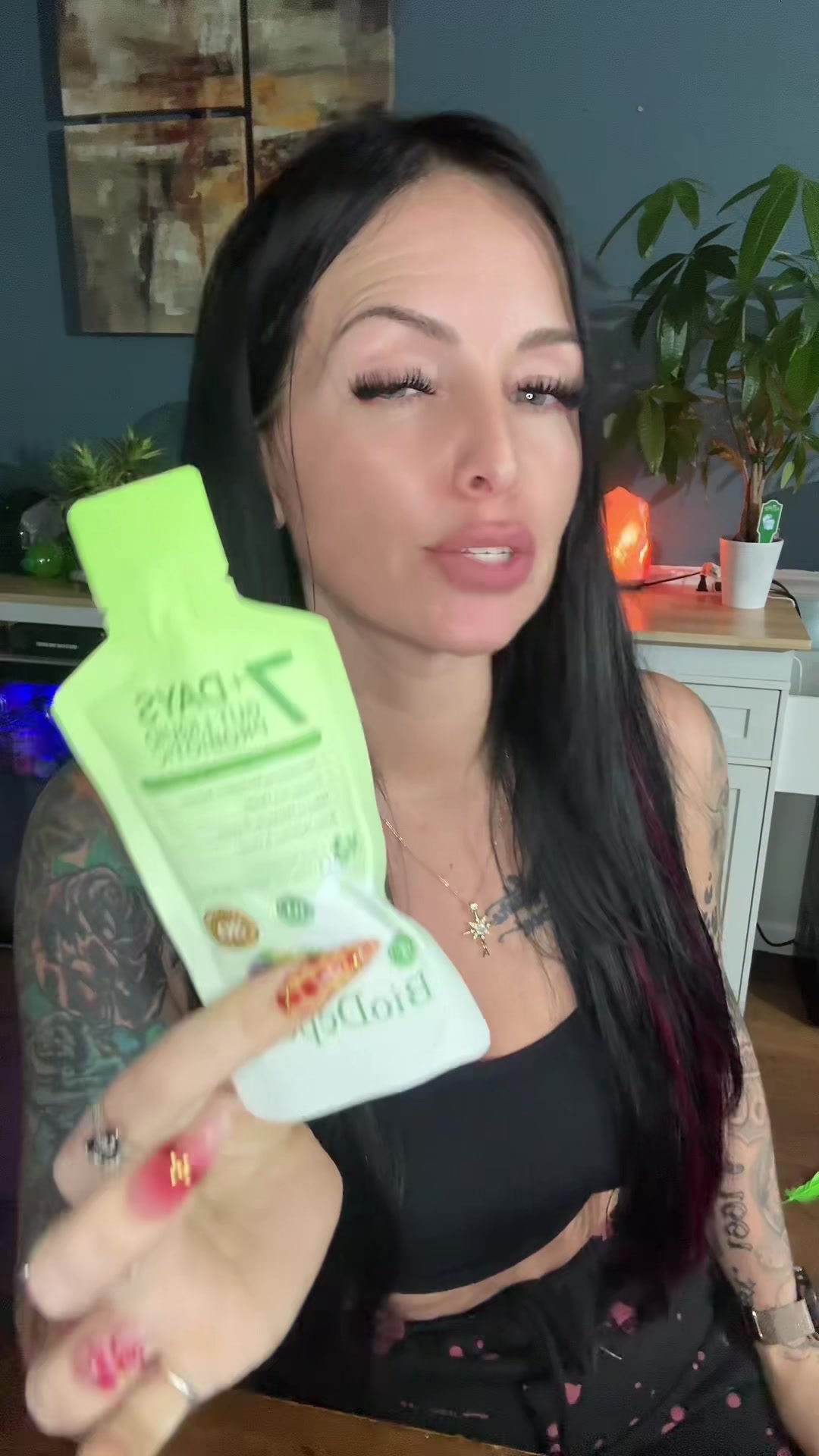@To0thlessQueen💋