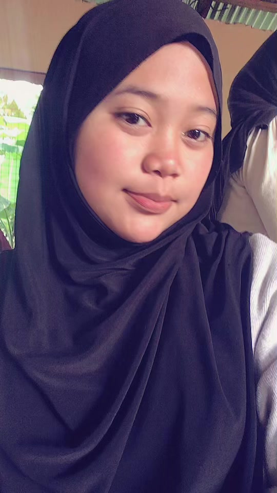 @Who's iyyah💐✨️