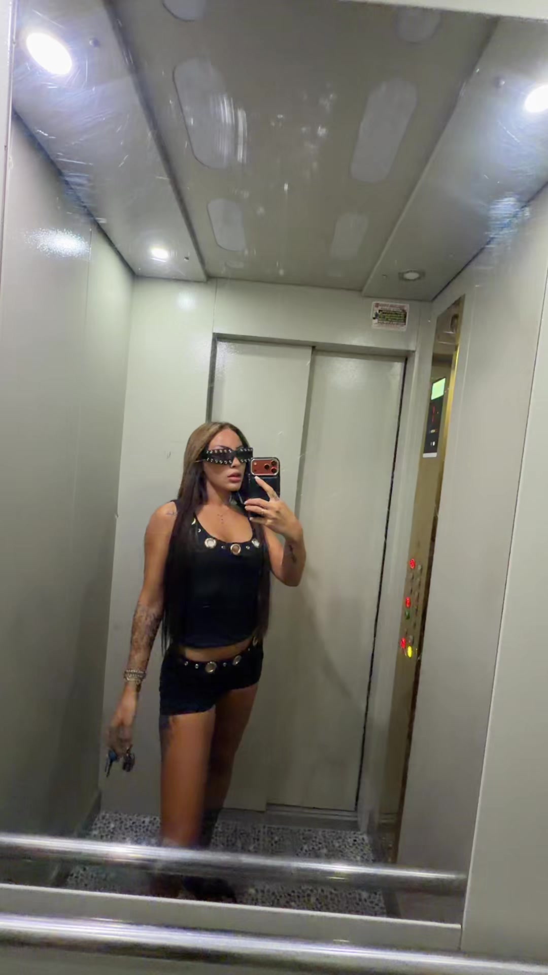 @LonaMuca