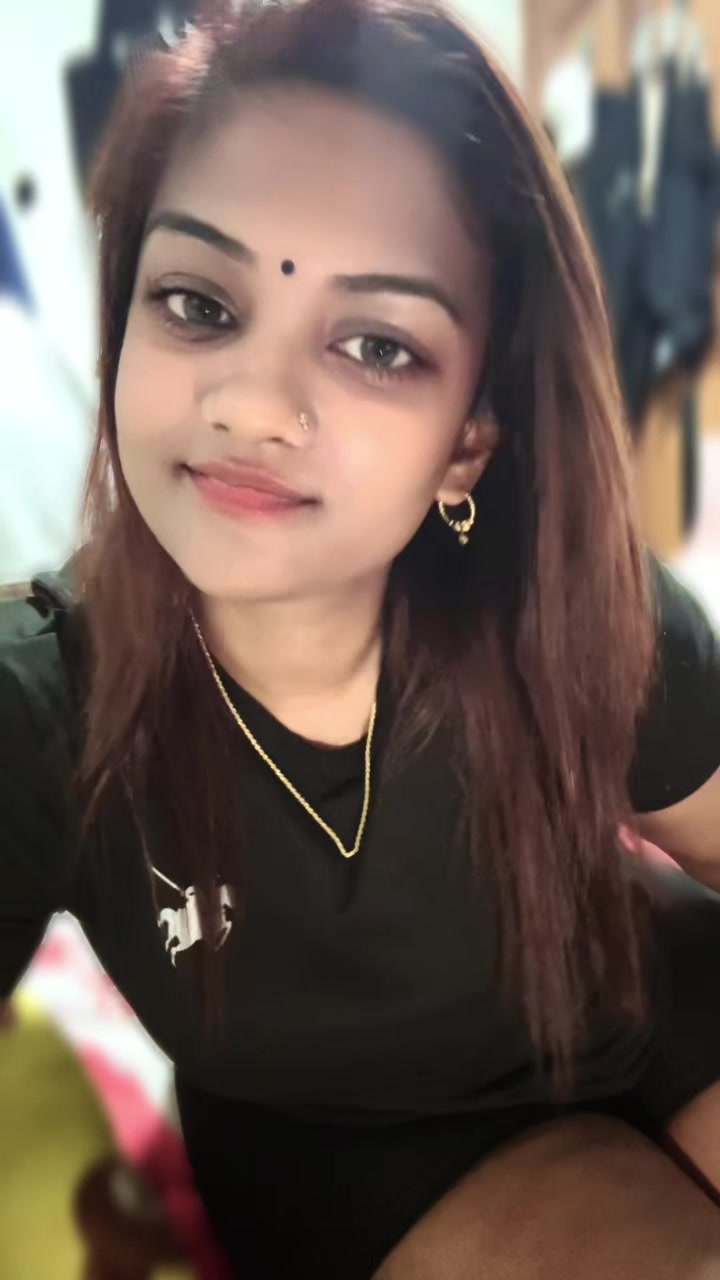 @Malini🖤💚✨🌻