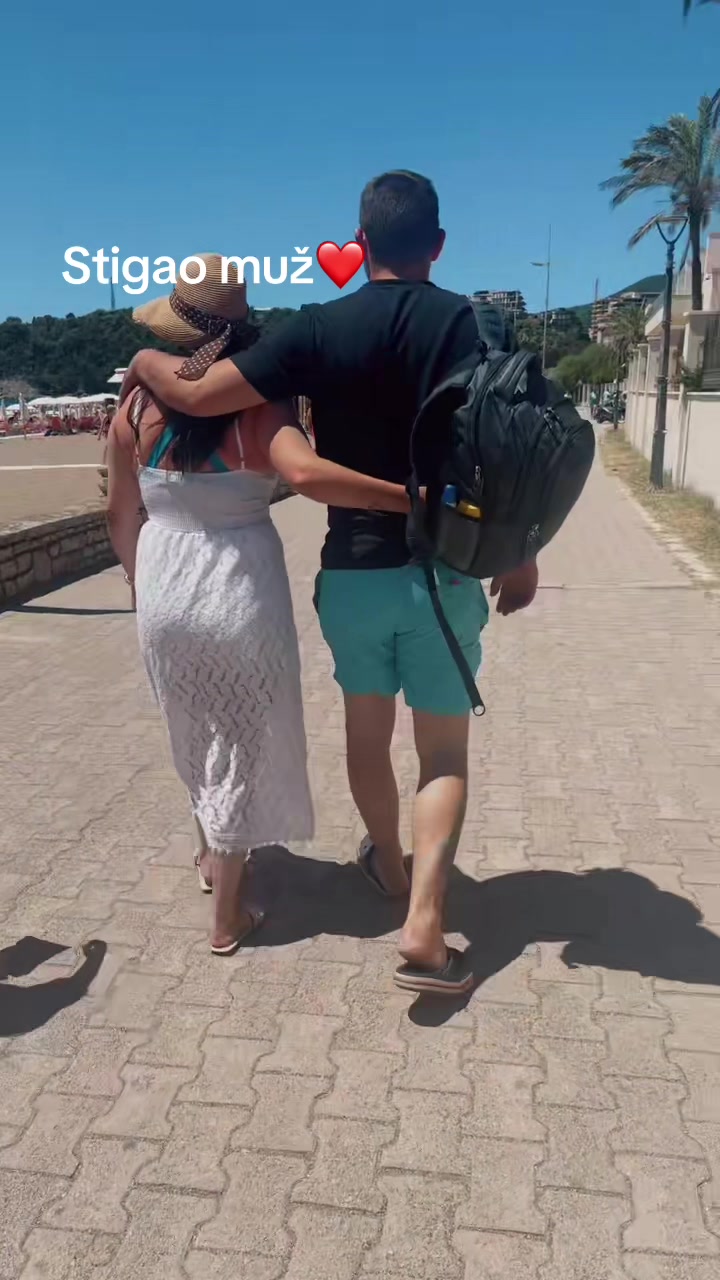 @jelena_dj0