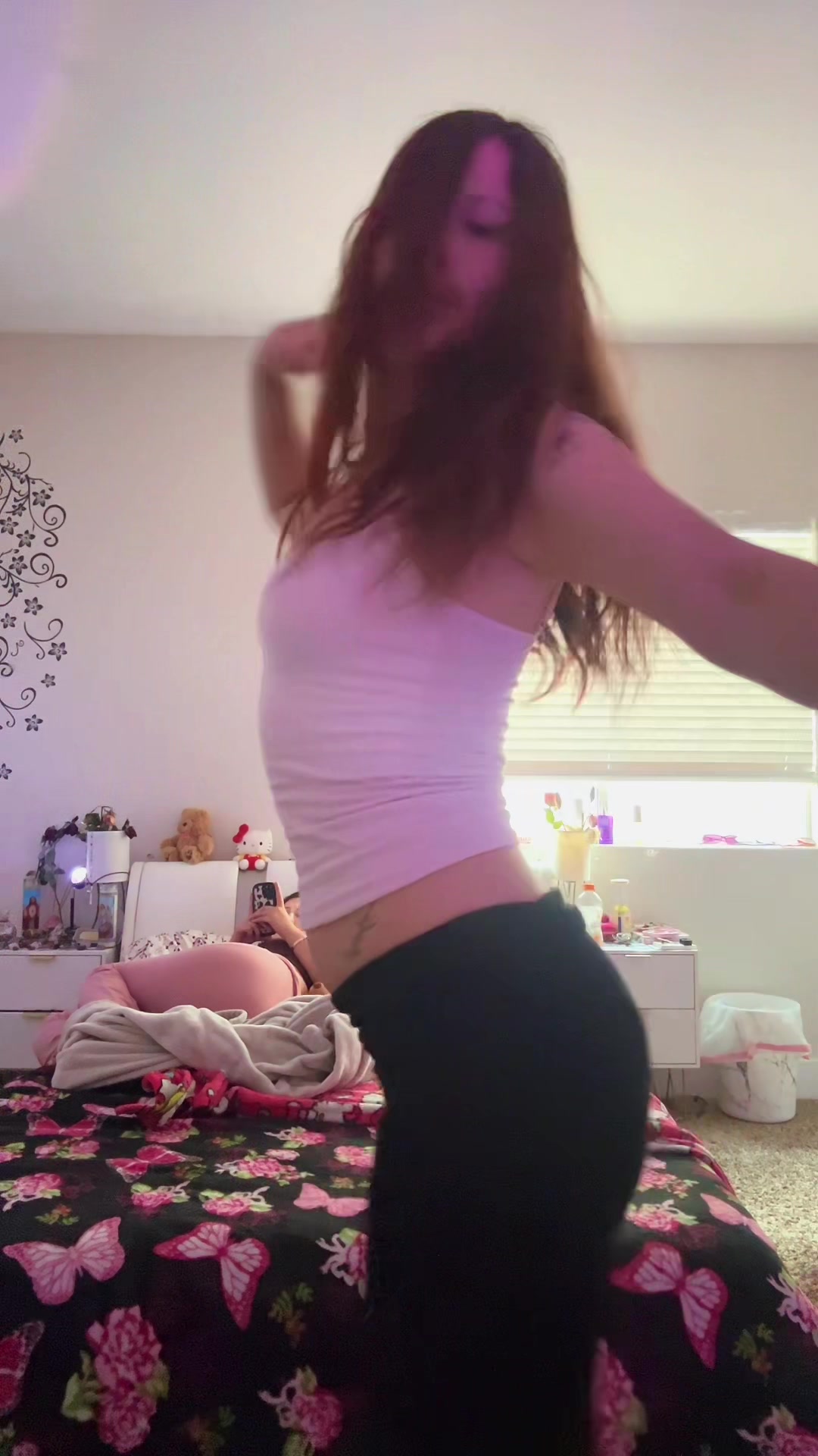 @lo