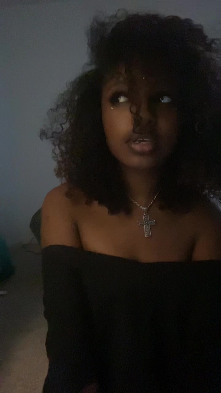 @Zaniya⛓️💥