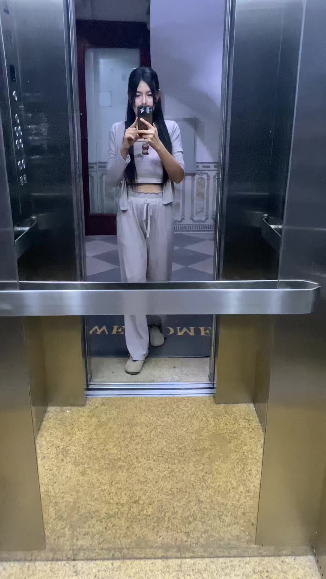 @www.kik_6395