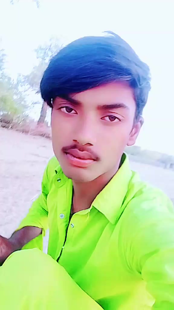 @فوزیا۔  ۔۔۔۔۔۔سومرو۔۔