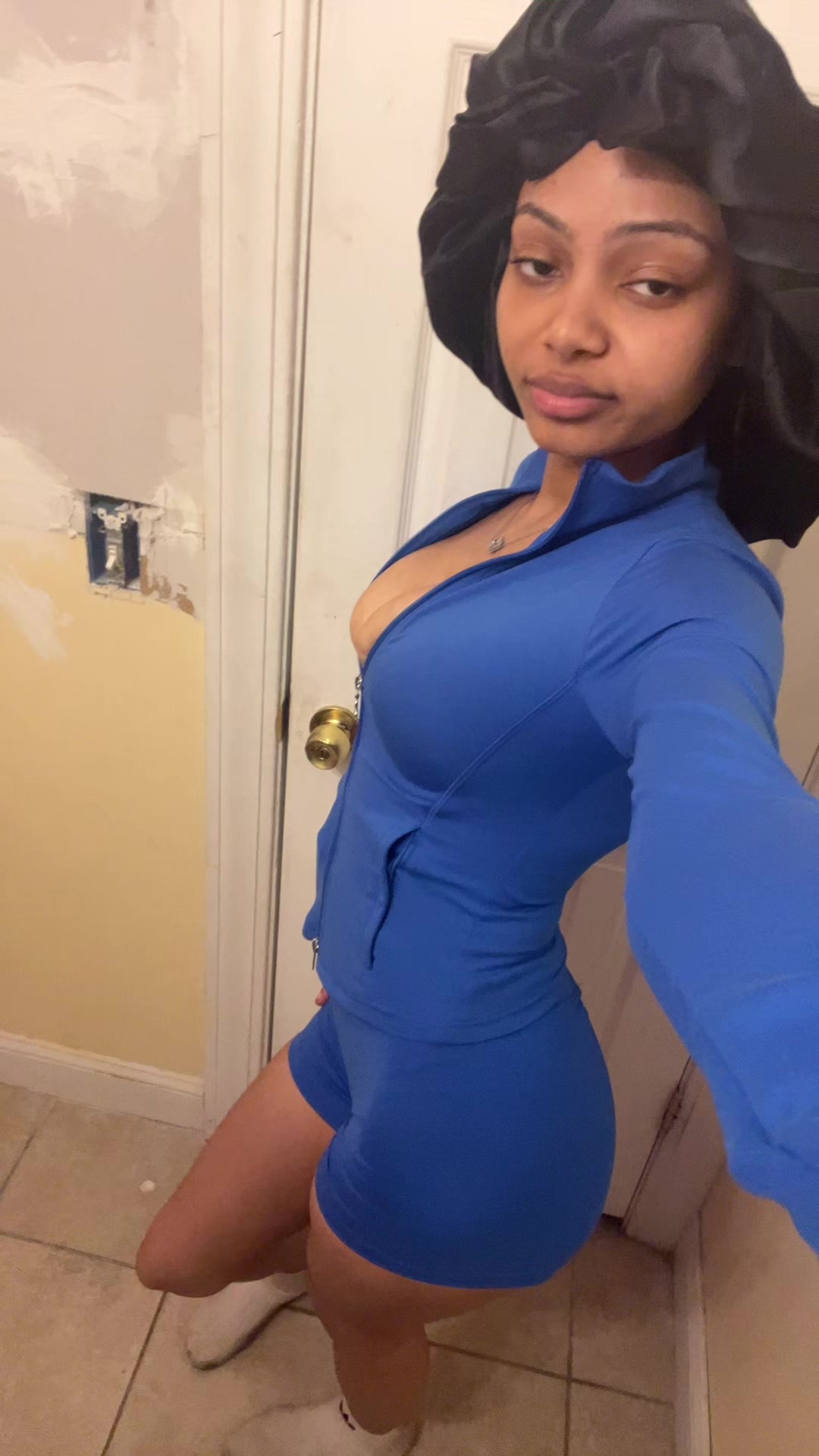 @️