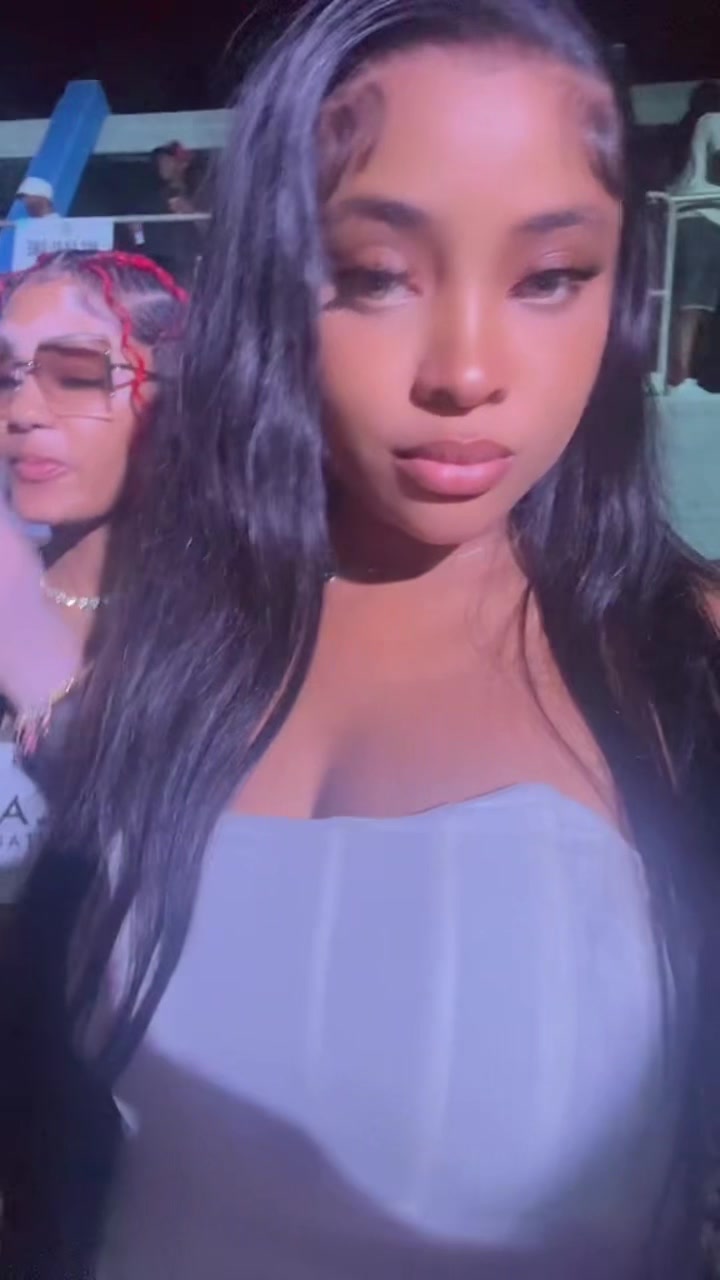 @Janeek