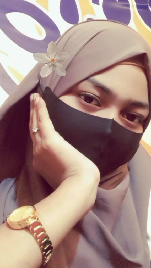 @Israt🖤❤️