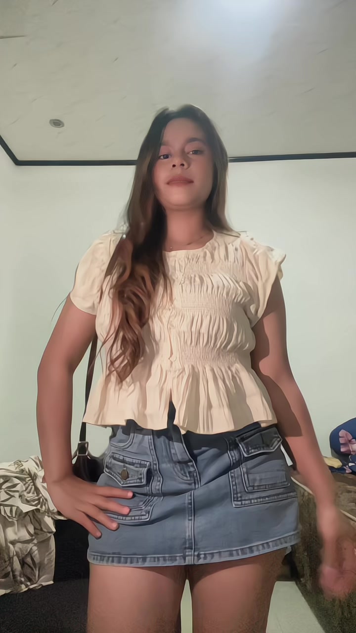 @👣
