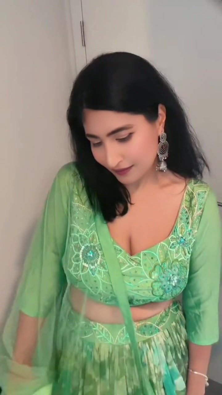 @Rheetu🦋