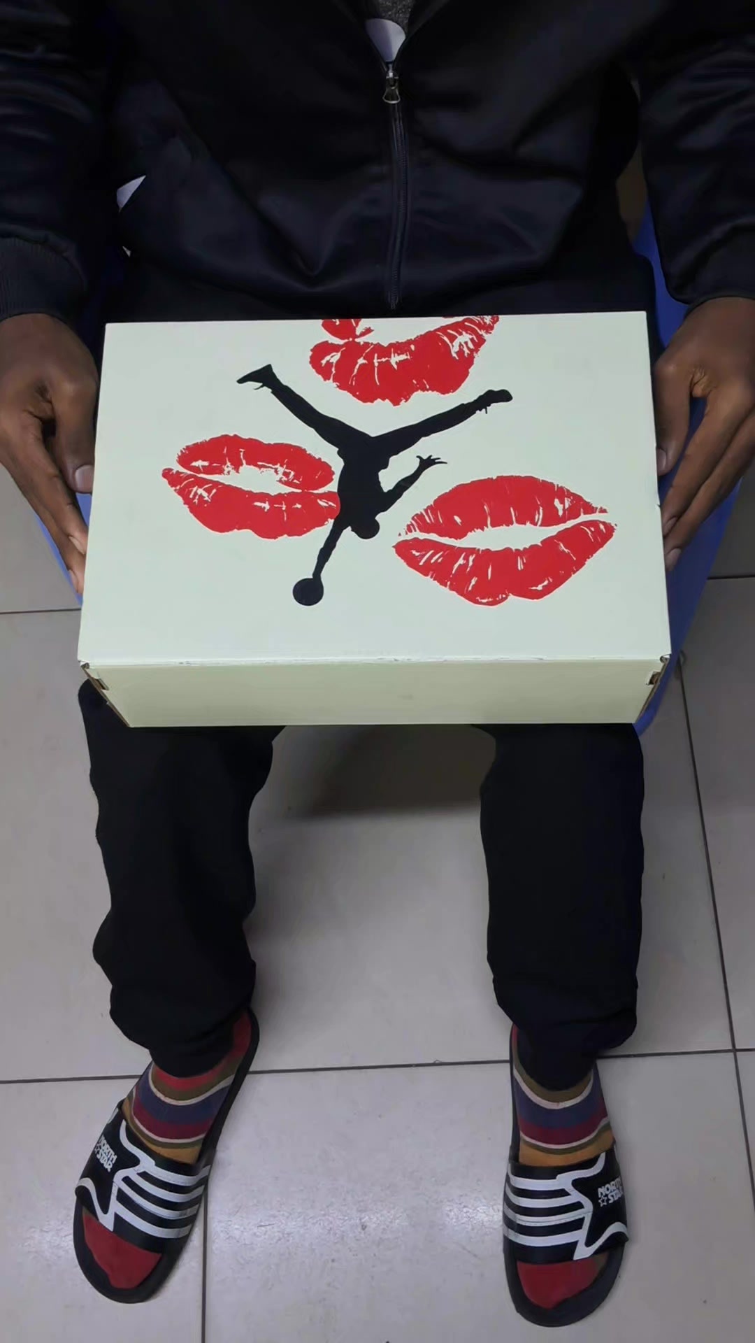 @kicks_by_razzy