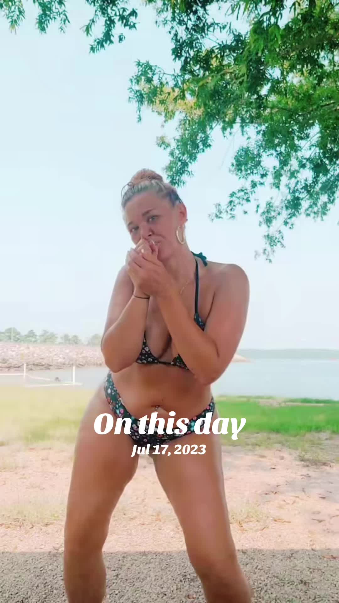 @YesitsmeAmber