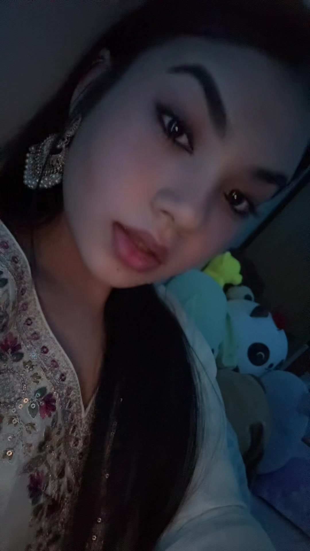 @ayushi