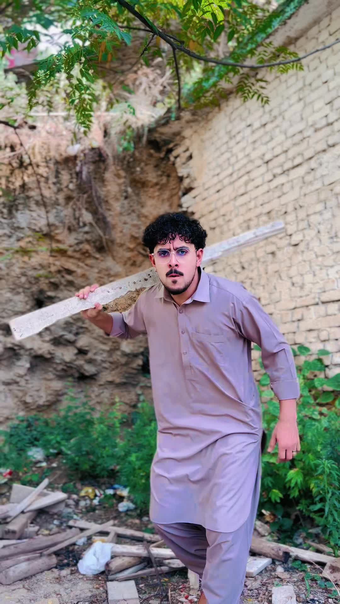 @qais_king910