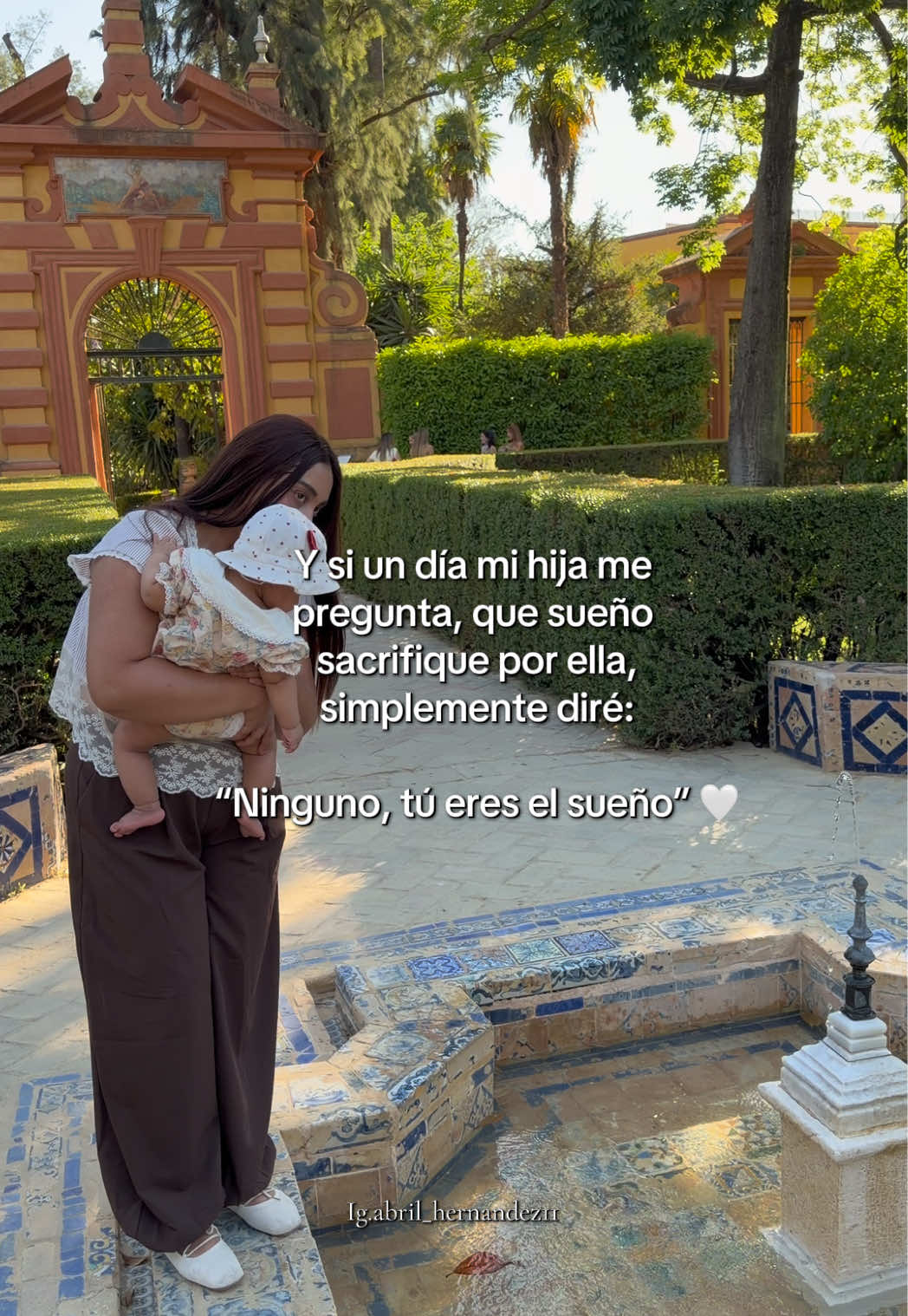 @Abril Hern&aacute;ndez | Mom life